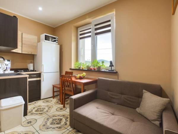 Apartament Folkowy Wujek Pod Gromadzyniem Ustrzyki Dolne Exterior photo